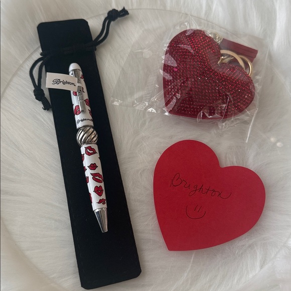 Brighton Other - 💋🆕💋BRIGHTON PEN PAL SHORT PEN FASHIONISTA LIPS NWT W/ ❤️ Keychain & Velvet pouch